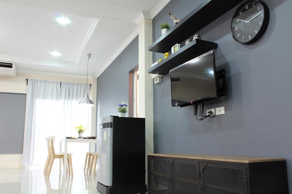 A18 Hotel Nonthaburi Eksteriør billede